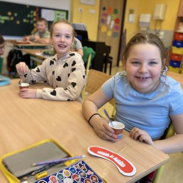 8B23FB64-F811-464B-B06B-53BC4564E1F9