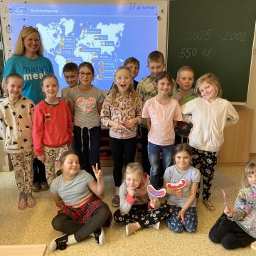 AB543D52-7116-46B2-938A-D8AD97FC1BB7