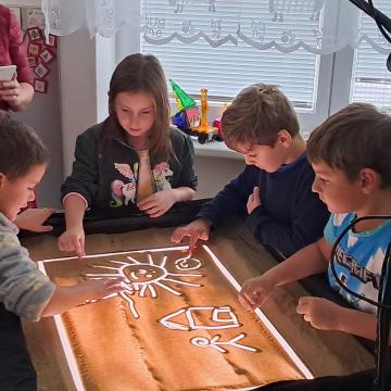 c3e04570-0e96-4bbc-a055-5b4eaf66fd61